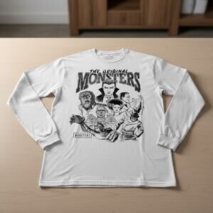 Universal Studios Monsters Long Sleeve Collage Movie Tee Horror Graphic NWOT